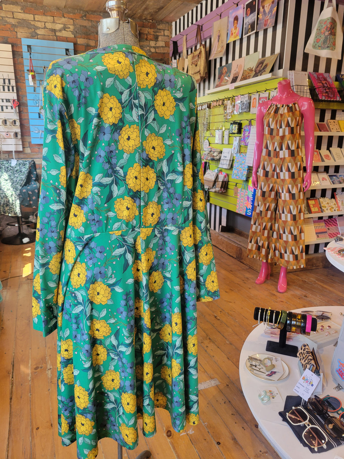 ELOQUII Tie-Neck Midi dress in Floral Fantasy - size 20