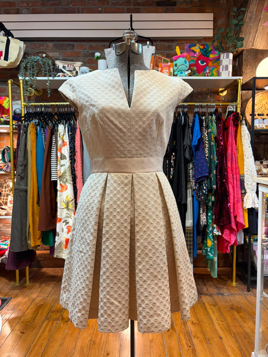 Ted Baker cream and gold geometric jacquard dress - Fits like size 6 Ladies US