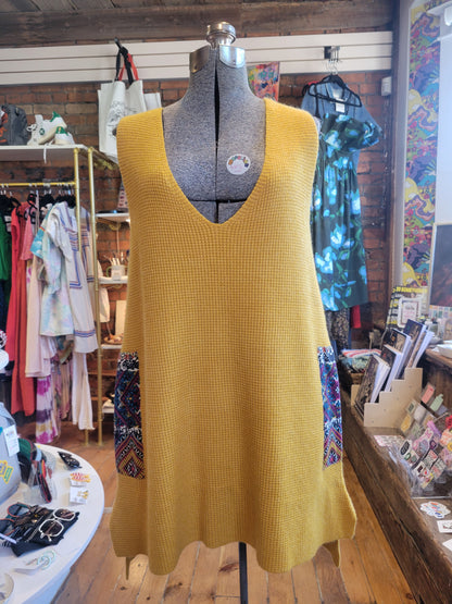 Mustard Yellow Waffle-Knit Tunic sweater dress - size Medium to Large