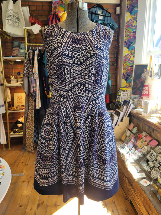 Vince Camuto sleeveless fit-and-flare dress - size 14