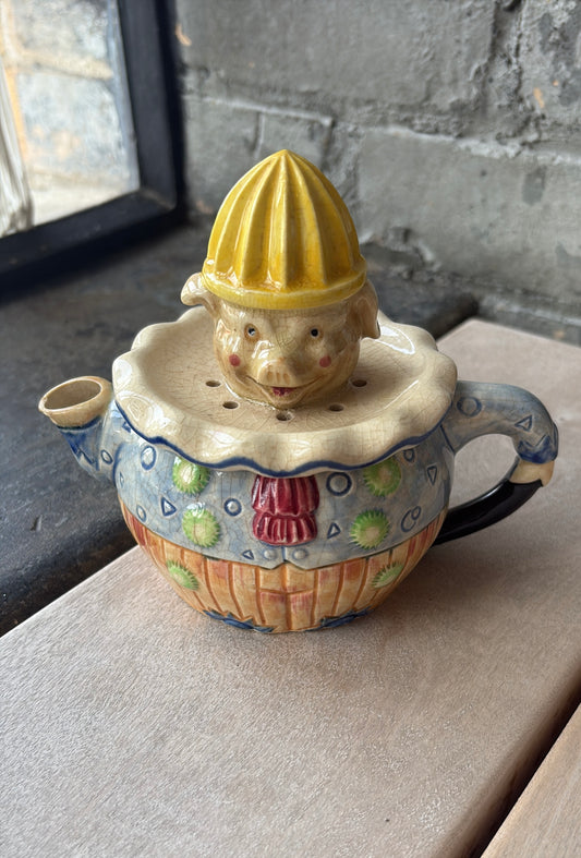 Haunted Piggy Lemon Juicer