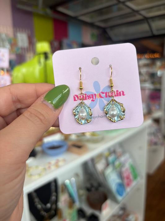 Boucles d'oreilles « Leila » en coquillage et perles d'eau douce