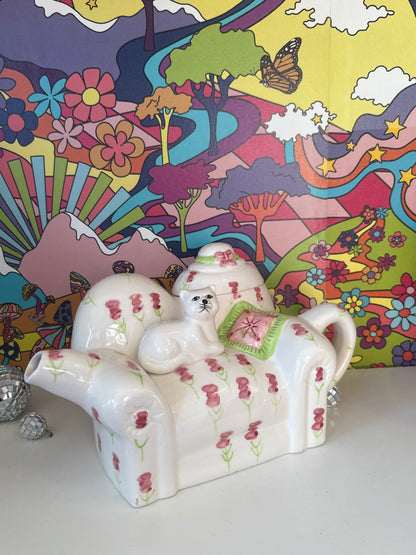Kitschy Kitty Teapot