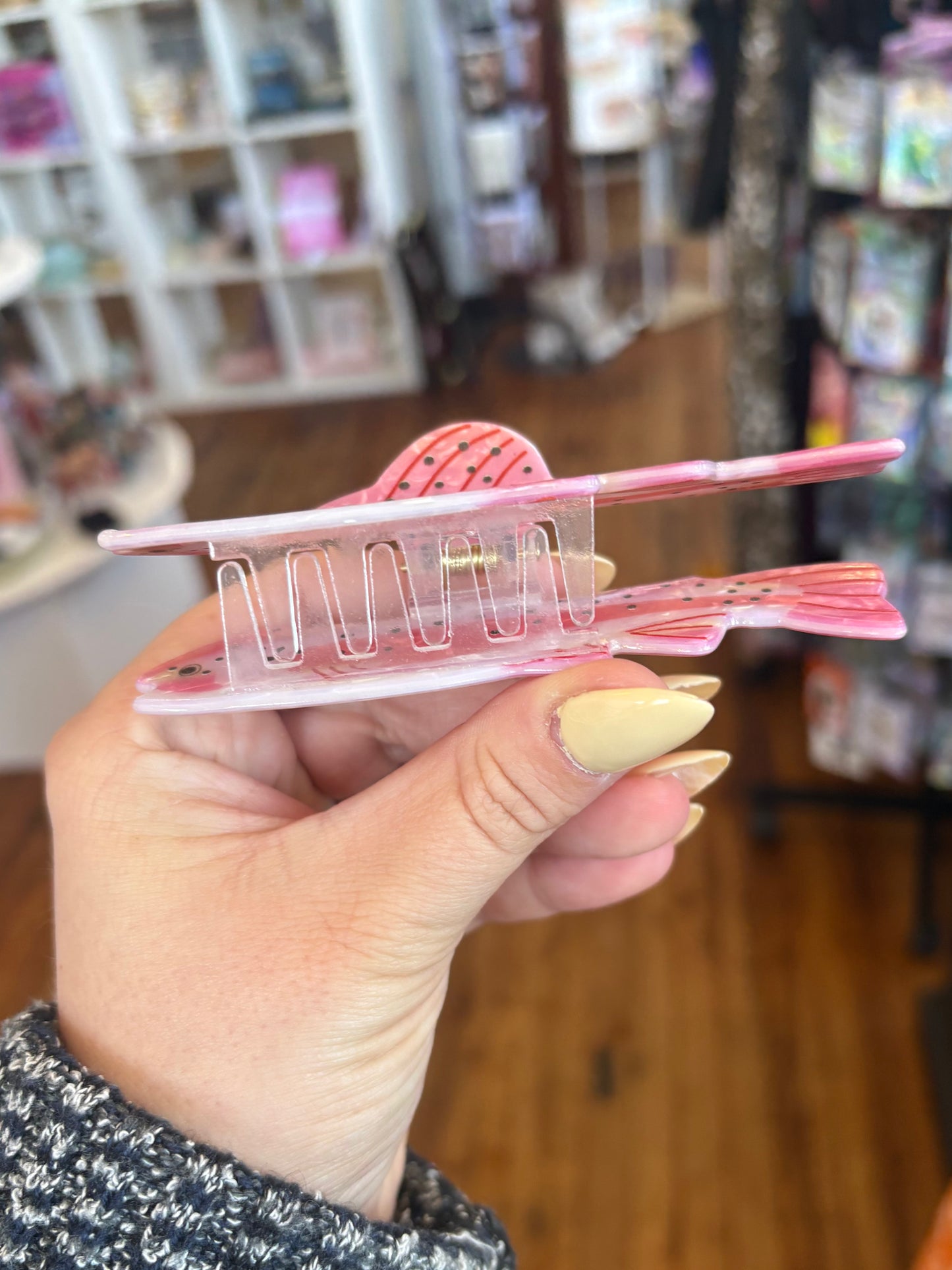 Pinky Fish Hair Clip