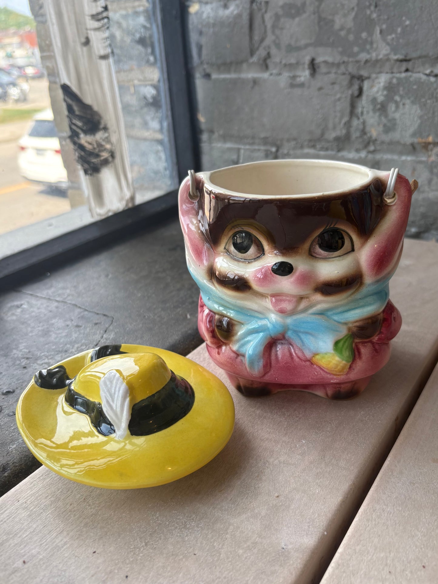 Dog-Bear Kitschy Planter
