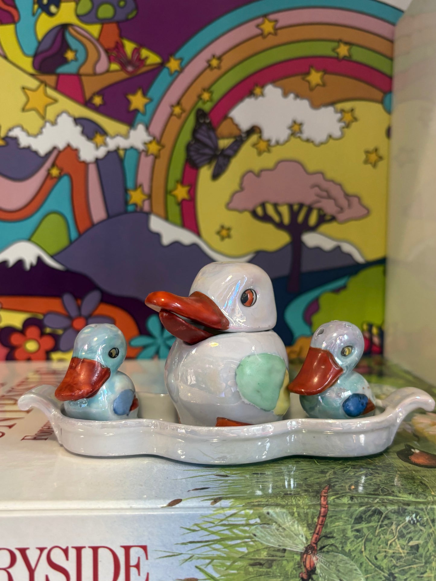 Japan Lustreware Duck Family Shaker Set