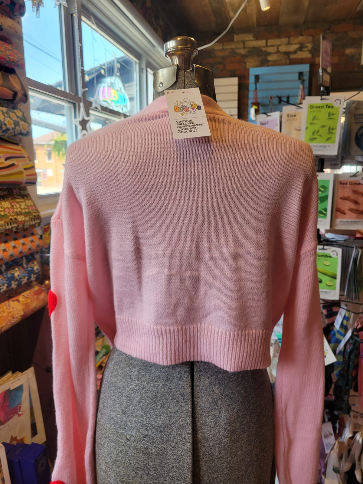 Pink cropped knit hearts cardigan - size Medium